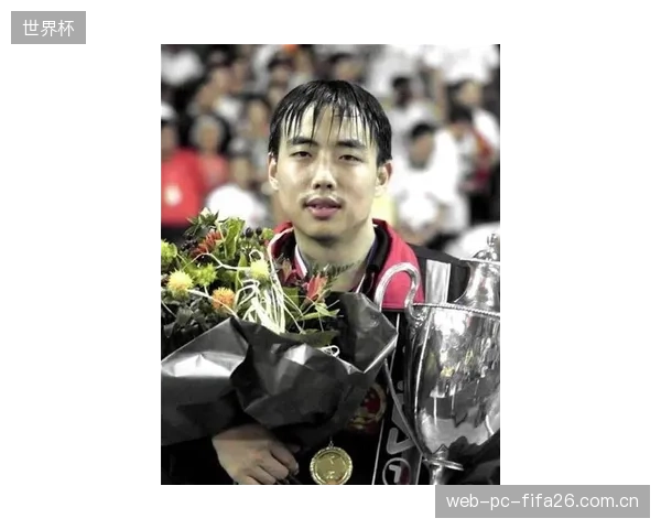 刘国梁在1996年亚特兰大奥运会夺得男单金牌，成为中国首位男子大满贯得主。